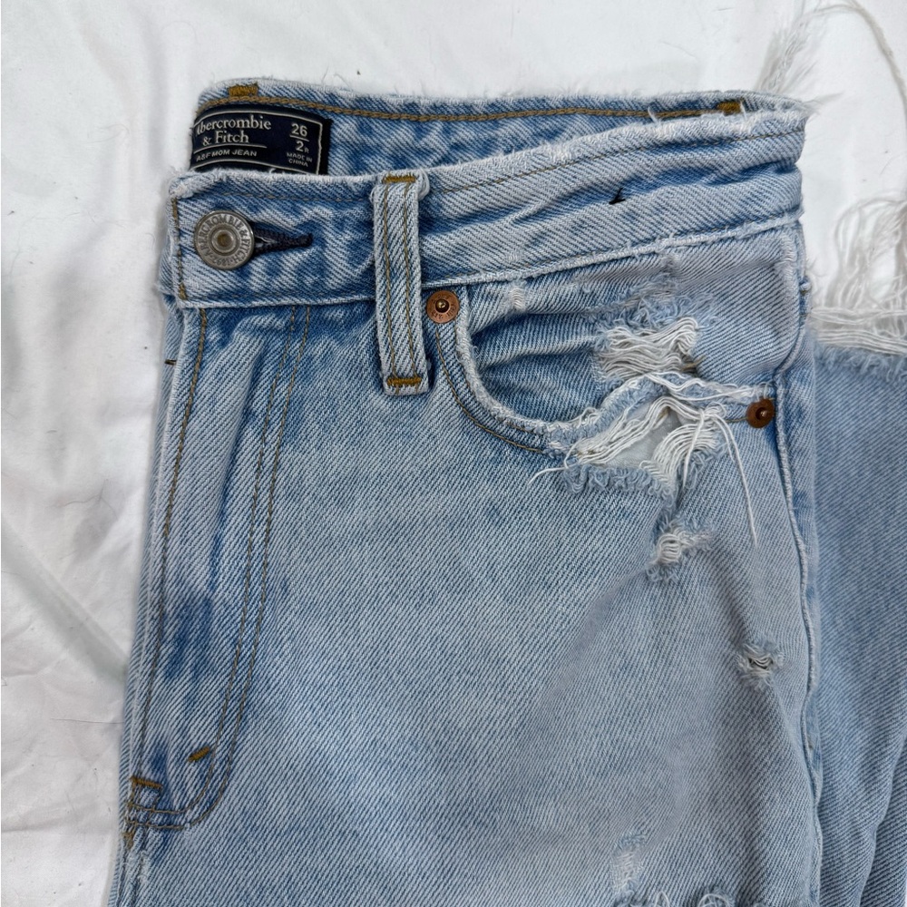 Abercrombie & Fitch Ripped Mom Jeans - Picture 3 of 3